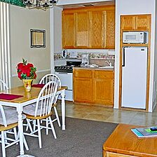 Indian Wells Condoshare — Kitchen
