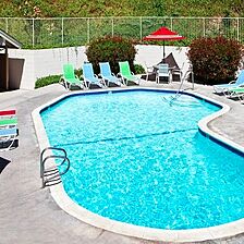 Lake Arrowhead Chalets — Pool