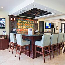 Breeze Private Residences Club — Bar