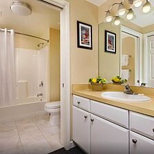 WorldMark Oceanside — Bathroom