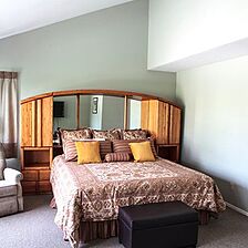 Pine Acres Lodge — Bedroom