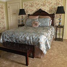 Jackson Court City Shares &mdash; Bedroom