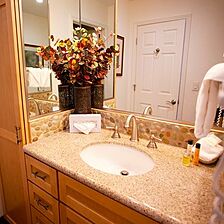 The Stardust Lodge — Bathroom