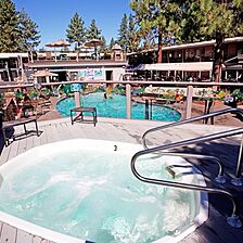 The Stardust Lodge — Hot Tub