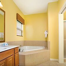 Club Wyndham Pagosa — Bathroom
