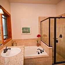 San Juan Mountain and Golf Resort — Bathroom