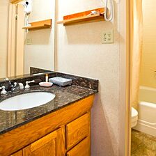 Snowmass Inn — Bathroom