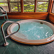 Sunburst Resort &mdash; Hot Tub