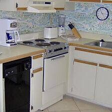 Islander Beach Resort — Kitchen