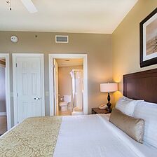 Holiday Inn Club Vacations Galveston Beach Resort — Bedroom