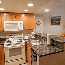 Sandstone Creek Club — Kitchen