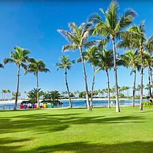 Lagoon Tower by Hilton Grand Vacations — Lagoon Beach and Water Equipment Rentals