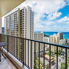 Aston at the Waikiki Banyan — Lanai