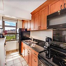 Aston at the Waikiki Banyan — Kitchen