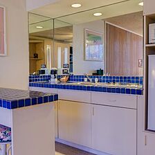 Kuhio Banyan Club — Kitchen
