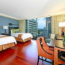 Wyndham Vacation Resorts Royal Garden at Waikiki — Bedroom