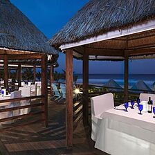 The Grand Lifestyle at Grand Oasis Cancun — Beachside Restaurant