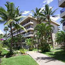 Maui Banyan Vacation Club — Exterior