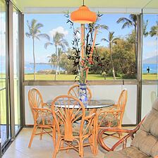 Kihei Surfside Resort — Dining Area