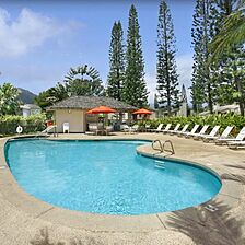 Makai Club Cottages — Pool