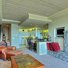 Sweetbriar at the Water's Edge — Living Area