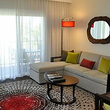 Hilton Grand Vacations Club (HGVC) at Waikoloa Beach Resort — Hilton Grand Vacations Club (HGVC) at Waikoloa Beach Resort Living Area