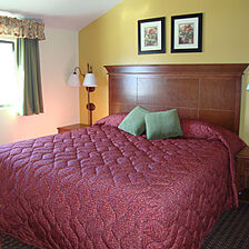 Roundhouse Resort — Bedroom