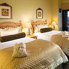 Grand Summit Hotel — Bedroom
