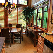 Hearthstone at Spring Mountain Ranch — Dining Area