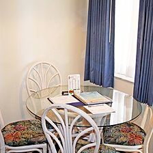 Nautical Watch Beach Resort — Dining Area