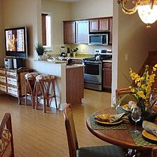 Villas At Regal Palms — Dining Area