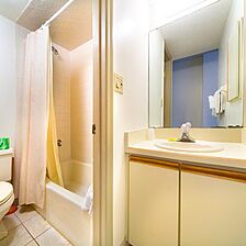 Silver Beach Club — Resort Condo Bathroom