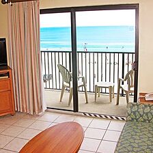 Tropic Shores Resort — Living Area