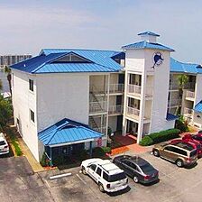 Sailfish Yacht Club — Exterior