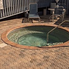 Englewood Beach and Yacht Club — Hot Tub