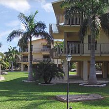 Port Largo Villas — Exterior