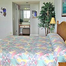 Anchorage Resort & Yacht Club — Bedroom