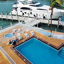 Anchorage Resort & Yacht Club — Pool