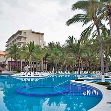 Krystal Grand Nuevo Vallarta — Pool