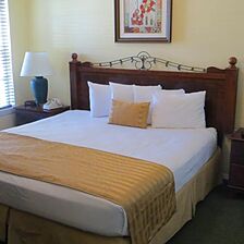 Oak Plantation Resort — Bedroom