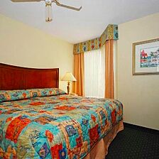 The Palms Hotel & Villas — Bedroom