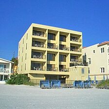 Island Gulf Resort — Exterior