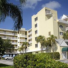 Redington Ambassador &mdash; Exterior
