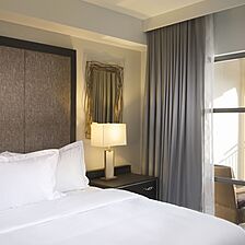 Las Palmeras by Hilton Grand Vacations