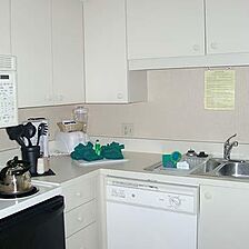 Suntide Island Beach Club — Kitchen