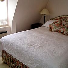 The Sloane Gardens Club &mdash; - Unit Master Bedroom