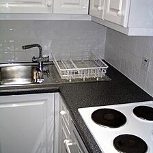 The Sloane Gardens Club &mdash; - Unit Kitchen