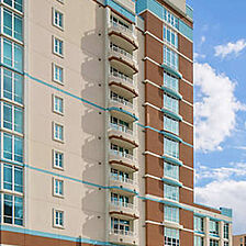 Horizon at 77th — Exterior