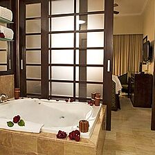 Club Melia at The Reserve at Paradisus Punta Cana — Bathroom