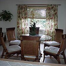 Panama Vacation Quarters — - Unit dining area